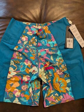 B Fit By Beach Bunny- Teal Floral Panel Bike Shorts And Top, Workout Set Sz Med